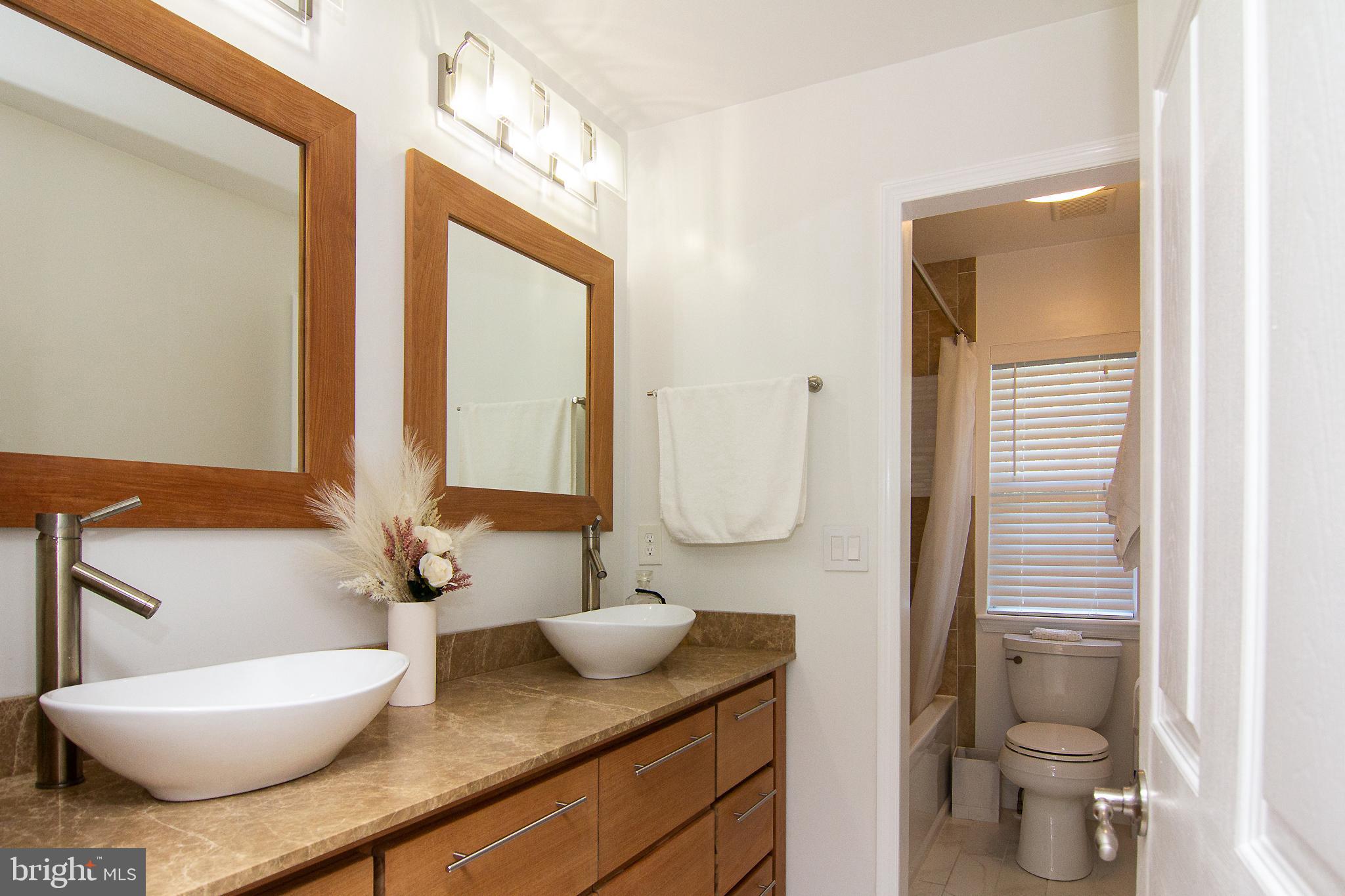 WOODSYDE ESTATES - Residential