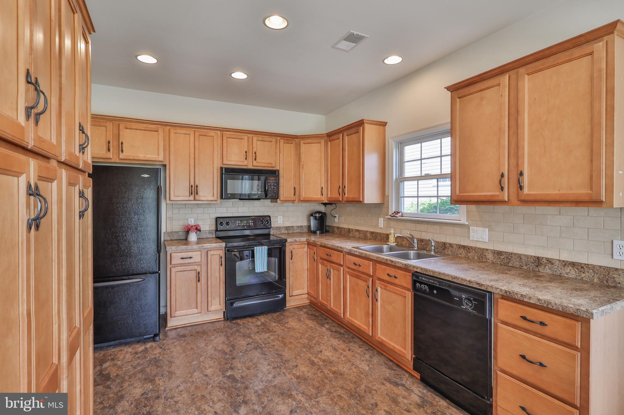 HIGHLAND AT GLENMOOR - Residential