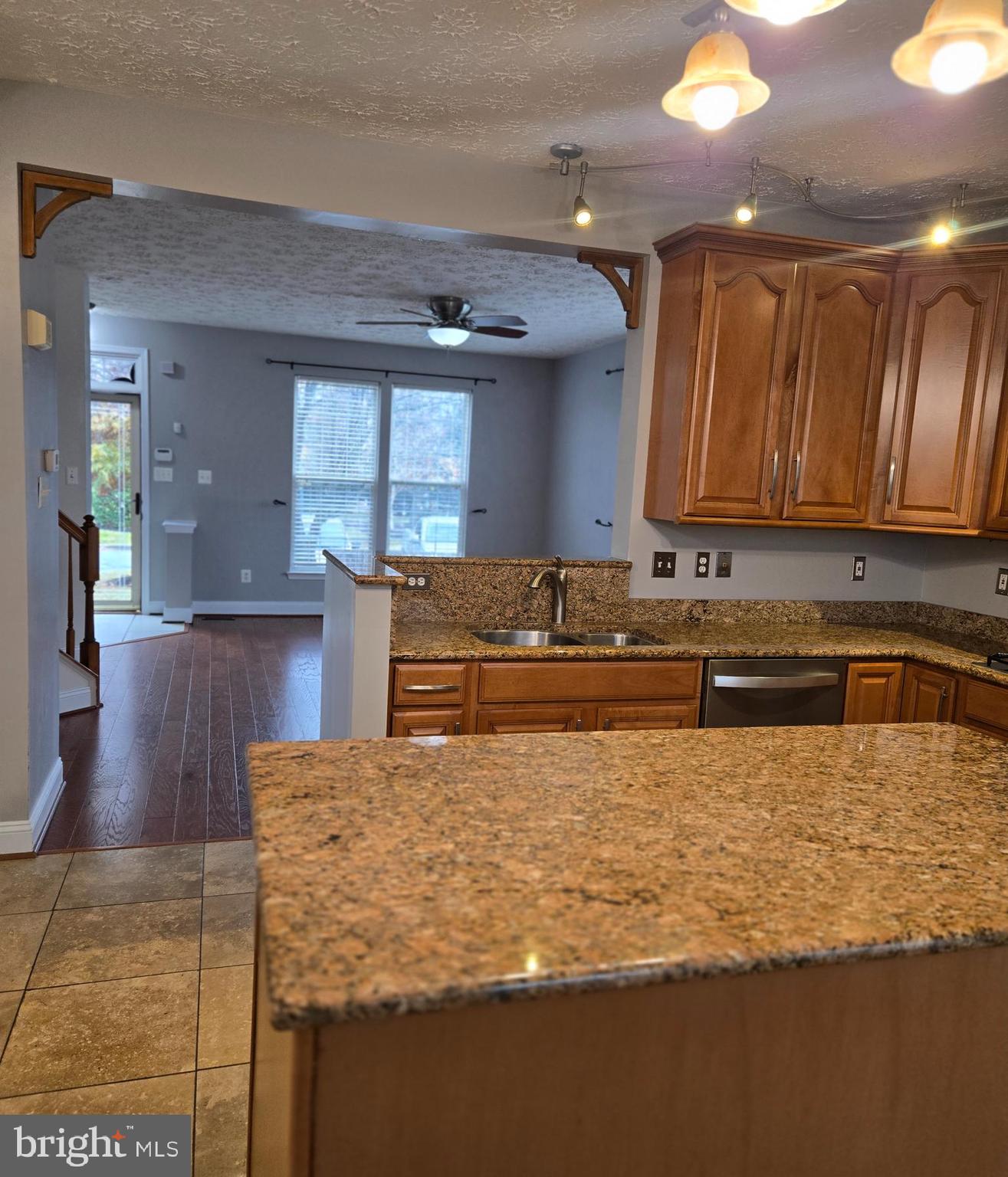 PERRY HALL FARMS - Residential Lease