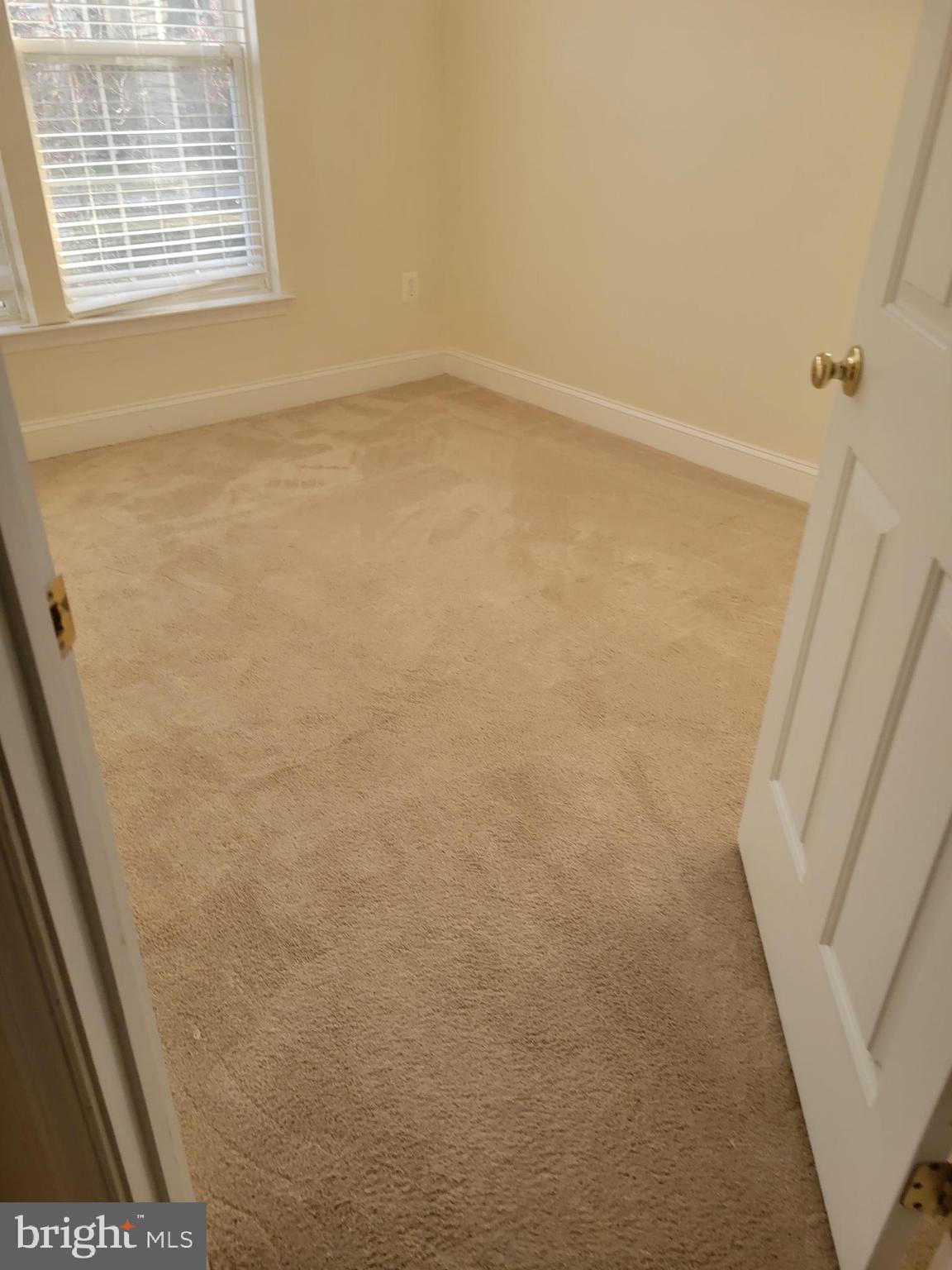 PERRY HALL FARMS - Residential Lease