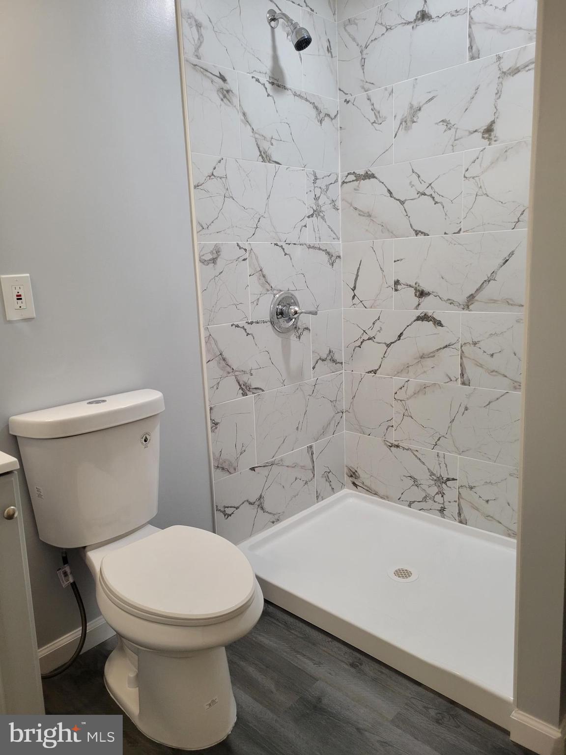 PERRY HALL FARMS - Residential Lease