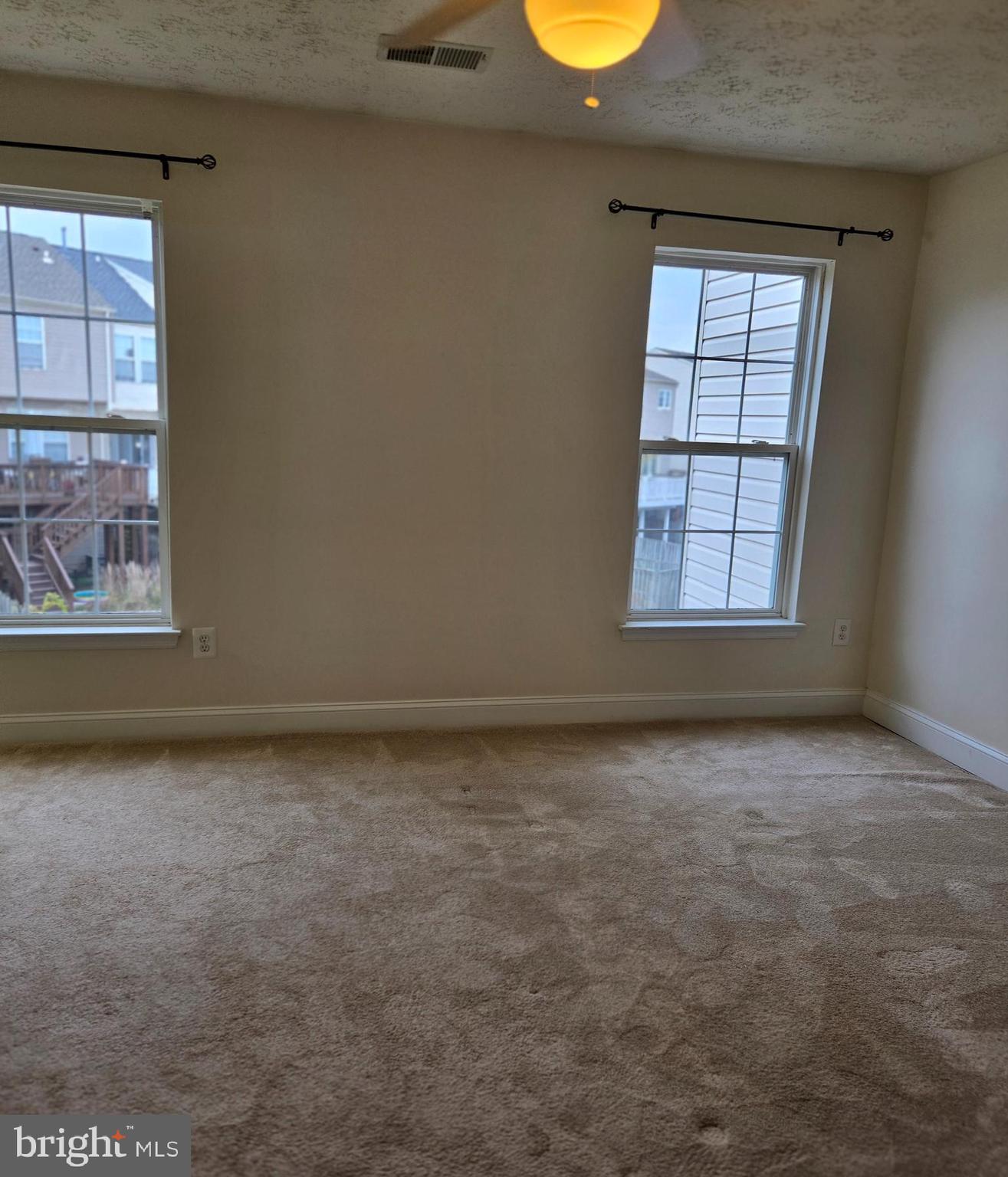 PERRY HALL FARMS - Residential Lease