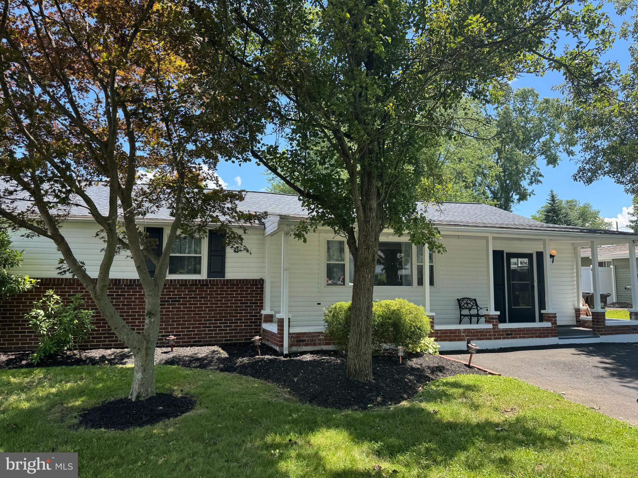 23 MAPLE AVENUE