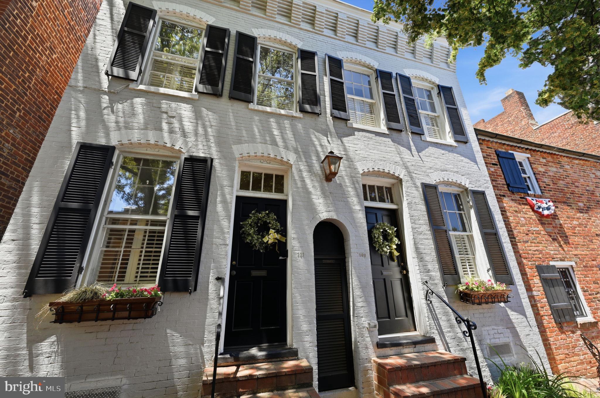 109 S LEE STREET