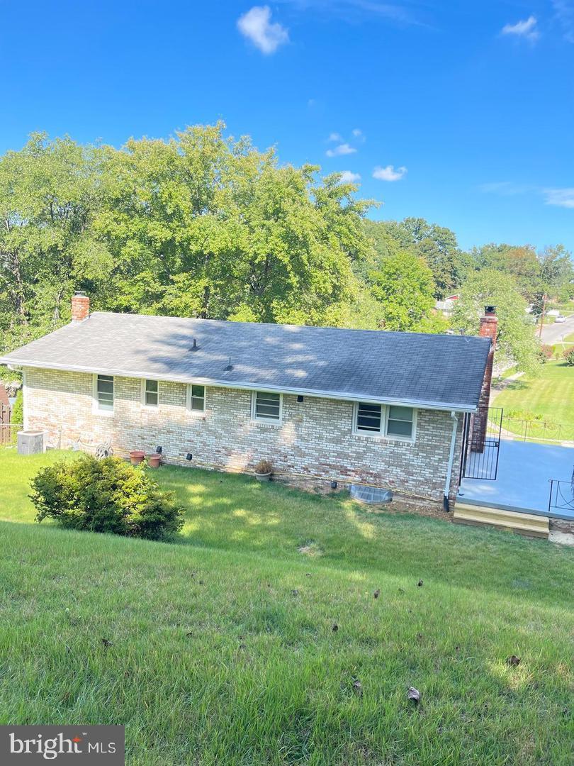 CAMP SPRINGS - Residential