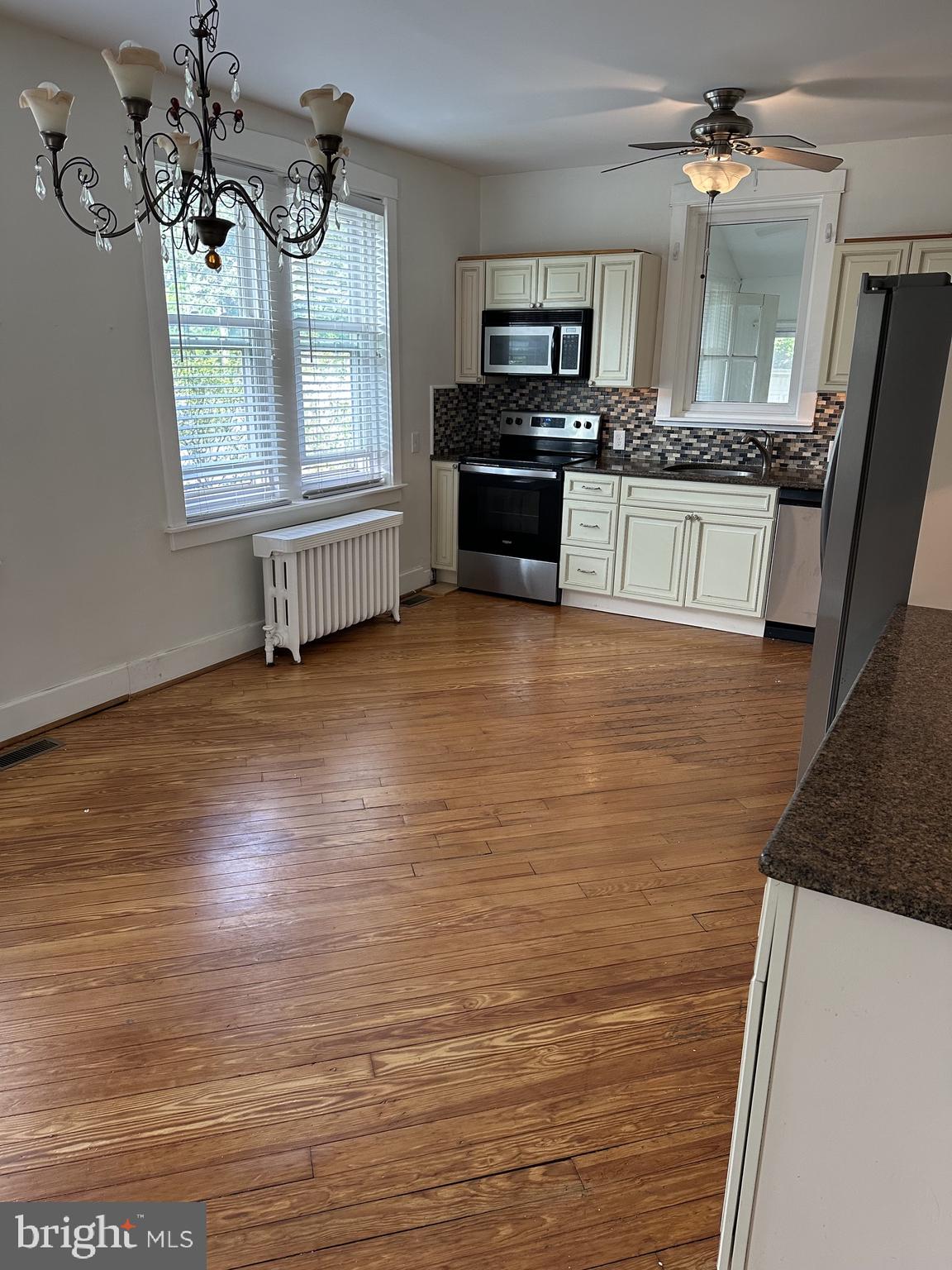 269 W KINGS HIGHWAY A