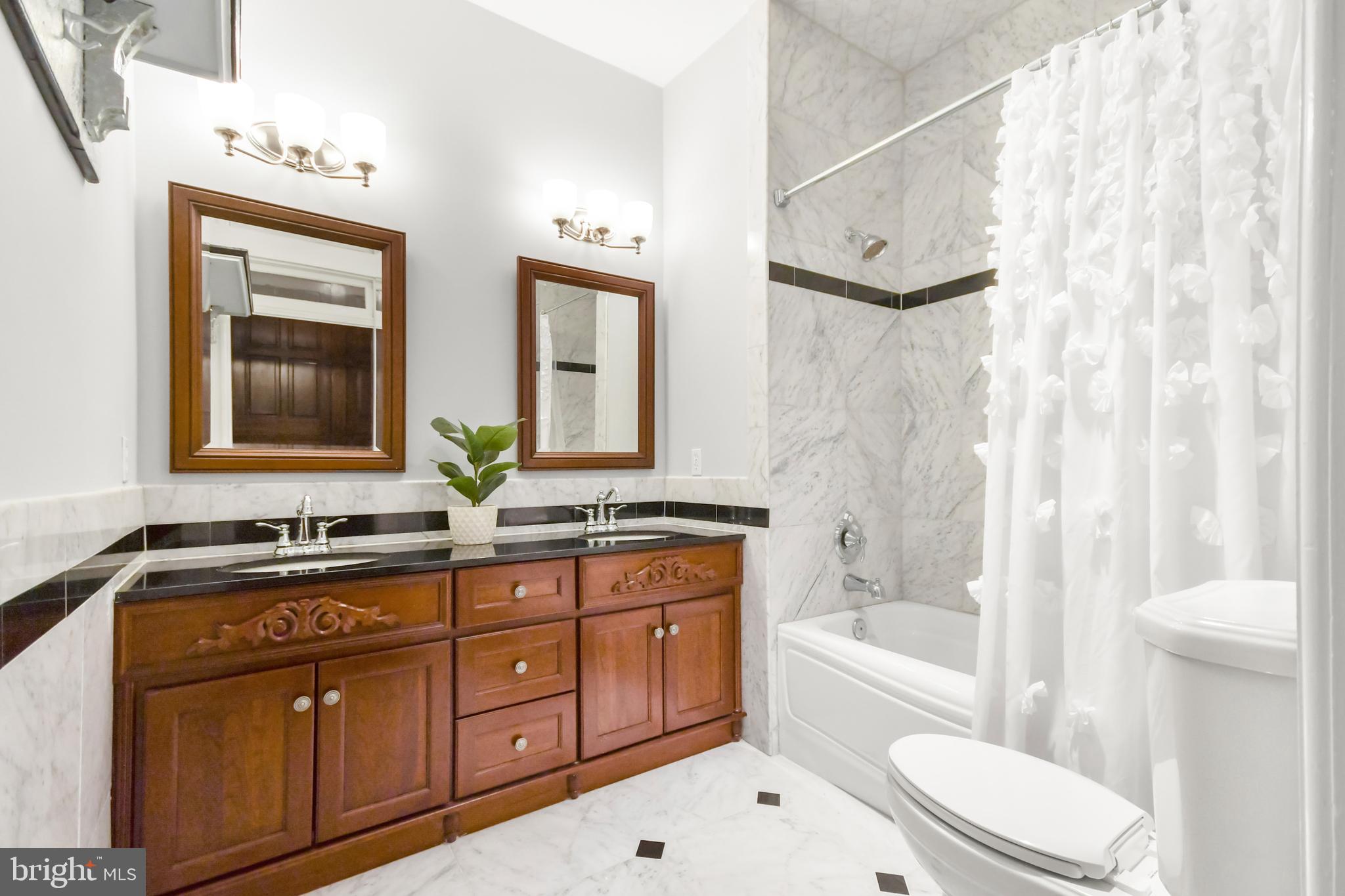 MIDDLETOWN HISTORIC DISCTRICT - Residential