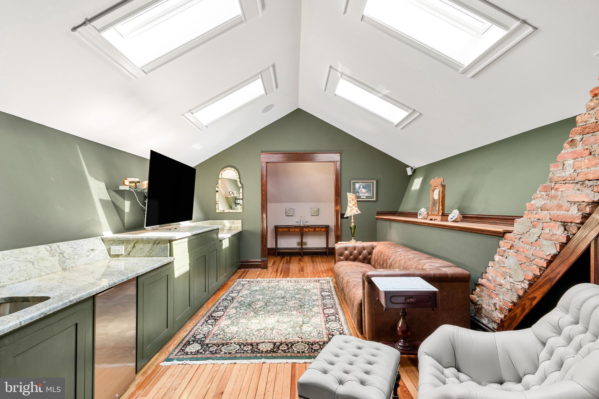 MIDDLETOWN HISTORIC DISCTRICT - Residential