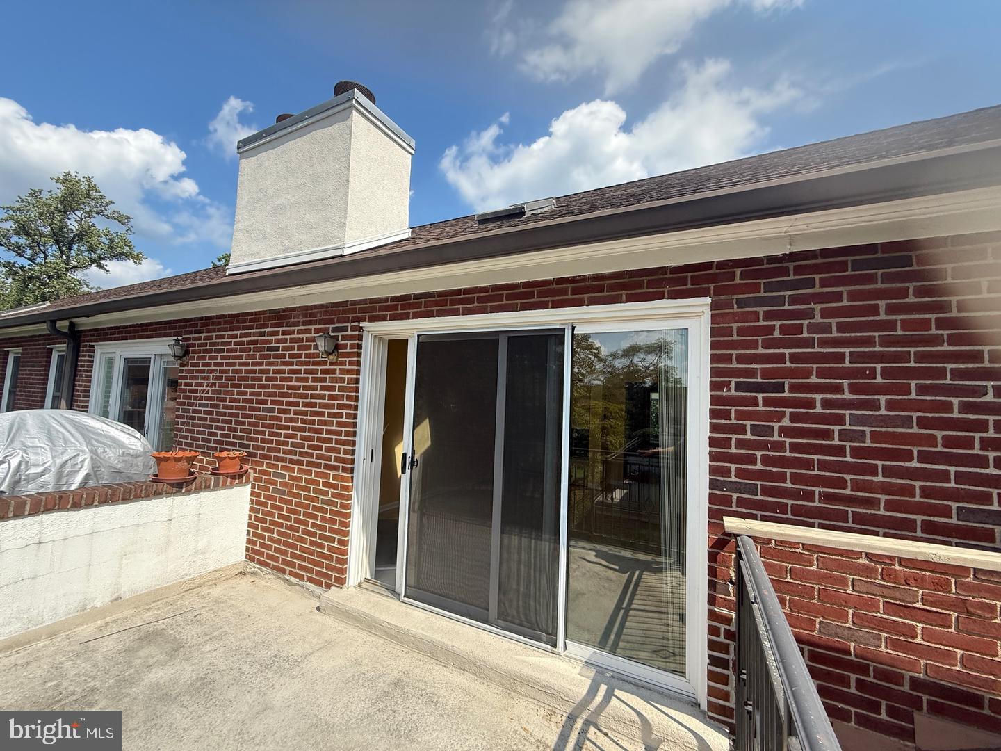 MAYFLOWER SQUARE - Residential Lease