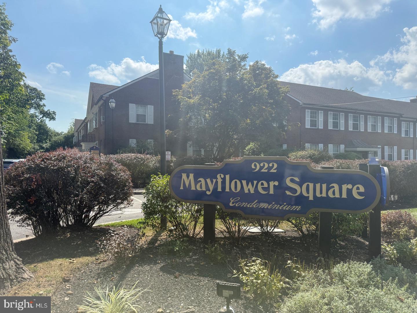 MAYFLOWER SQUARE - Residential Lease