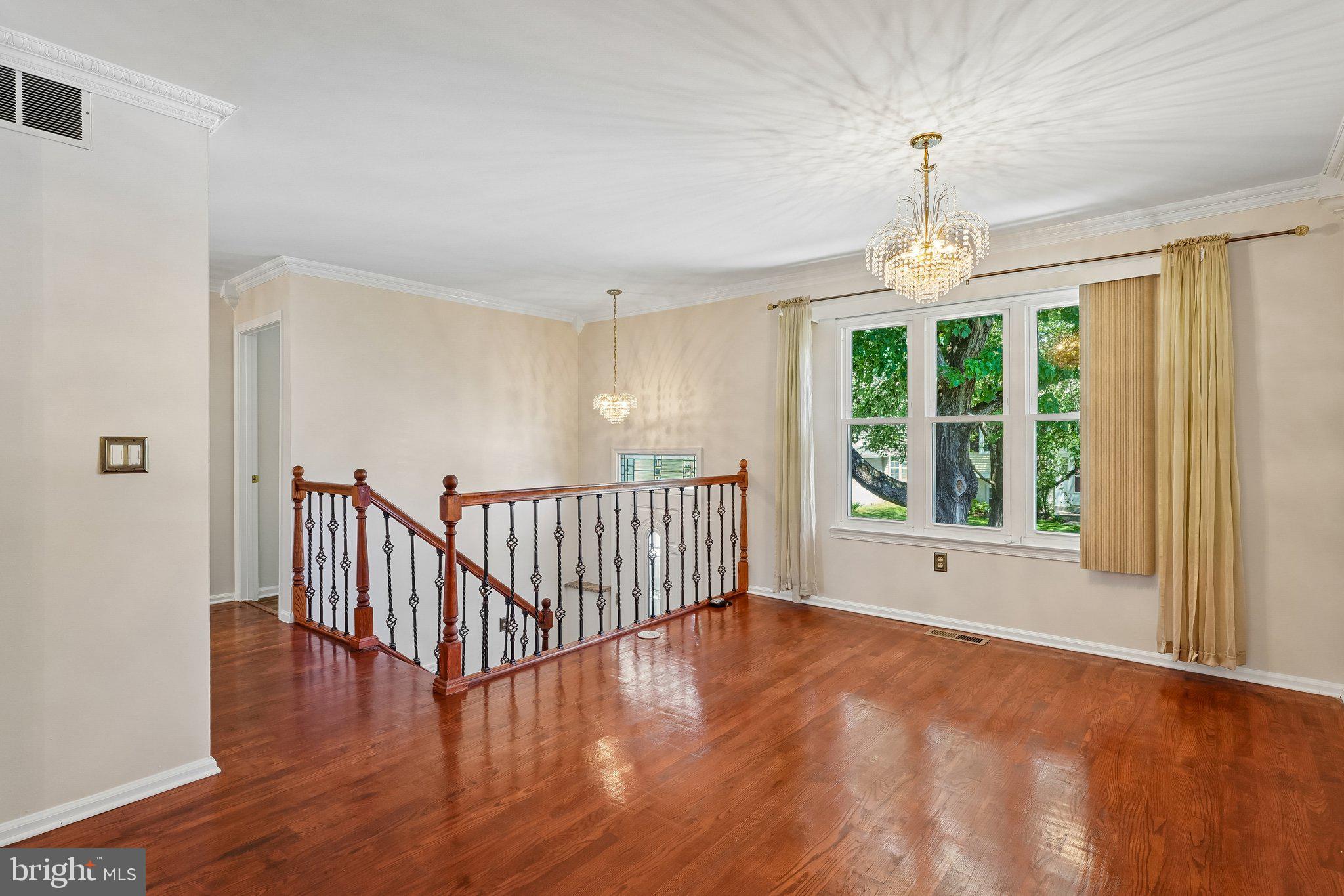 2313 WESTPORT LANE
