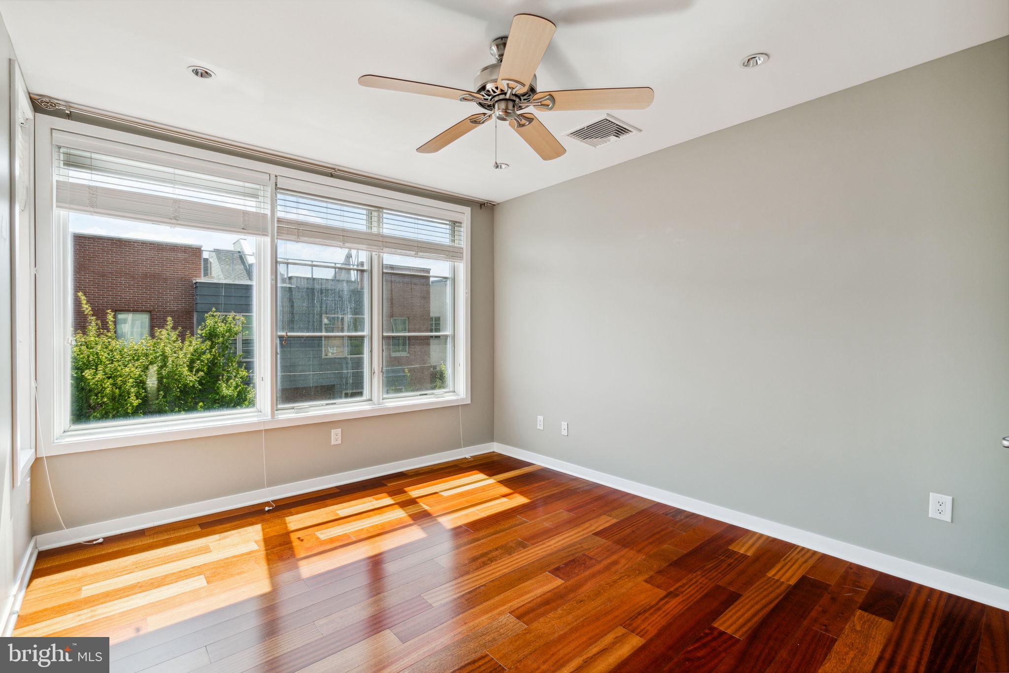 GRADUATE HOSPITAL - Residential