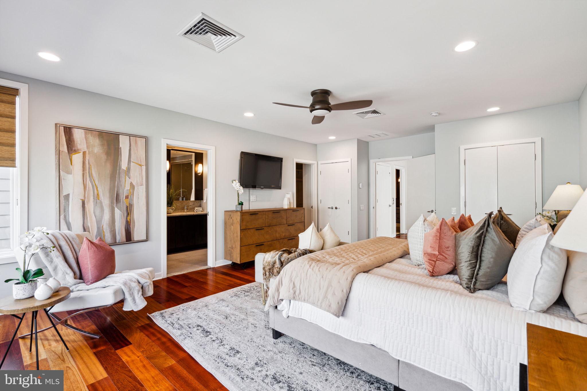 GRADUATE HOSPITAL - Residential