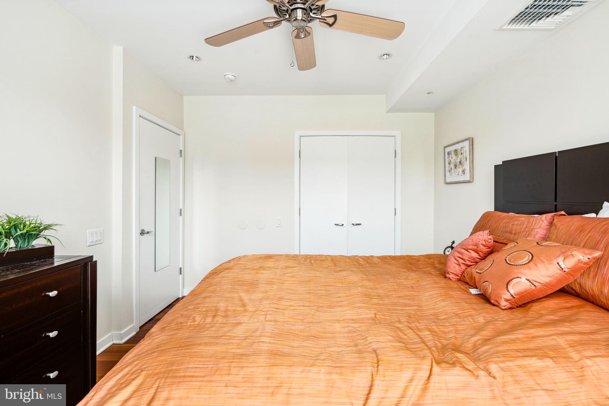 GRADUATE HOSPITAL - Residential