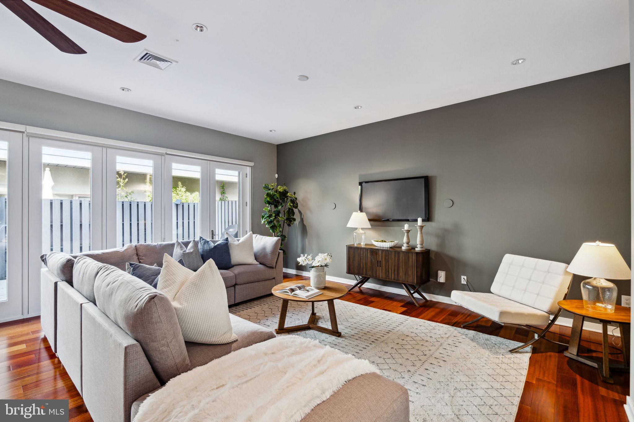 GRADUATE HOSPITAL - Residential