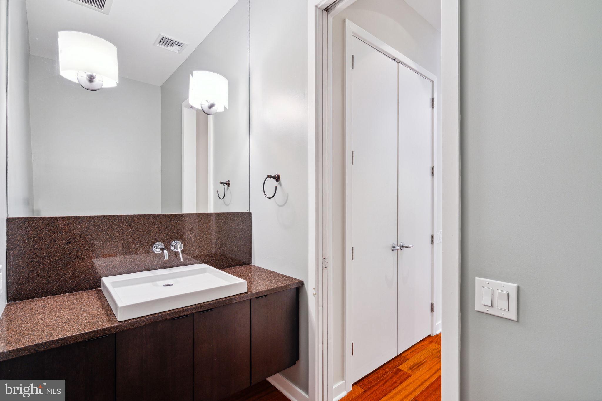 GRADUATE HOSPITAL - Residential