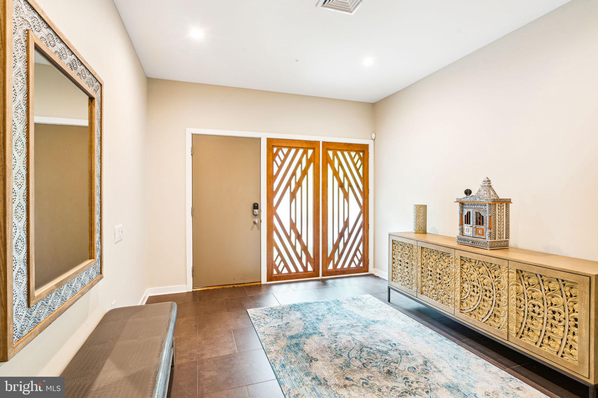 GRADUATE HOSPITAL - Residential