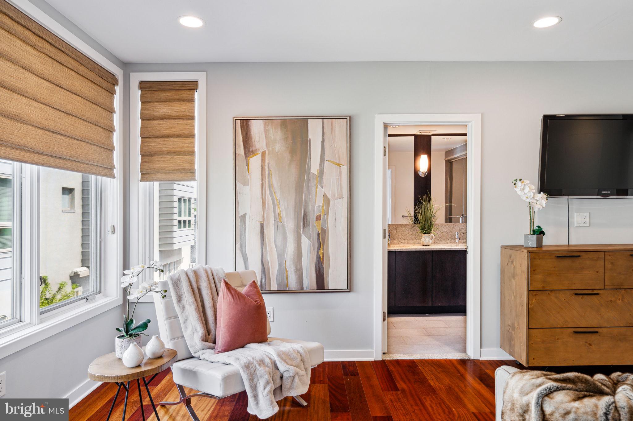 GRADUATE HOSPITAL - Residential