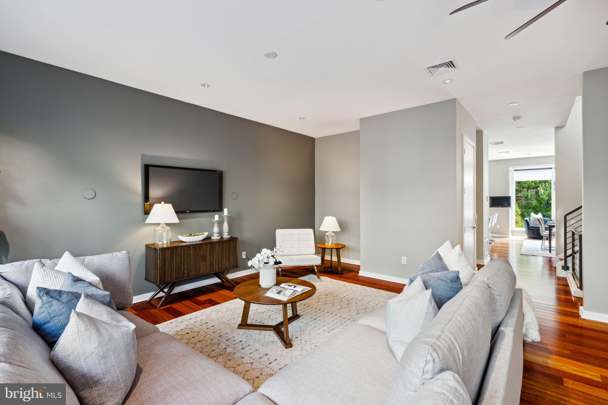 GRADUATE HOSPITAL - Residential