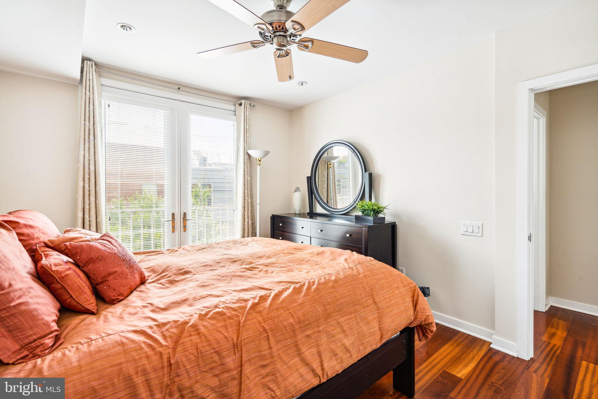 GRADUATE HOSPITAL - Residential