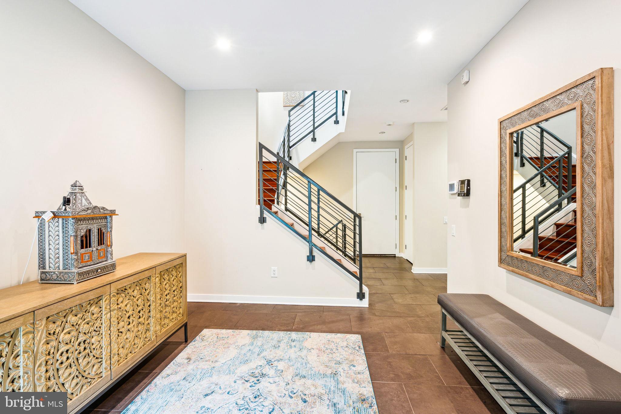 GRADUATE HOSPITAL - Residential