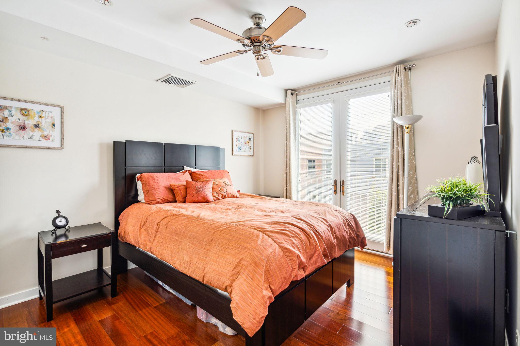 GRADUATE HOSPITAL - Residential