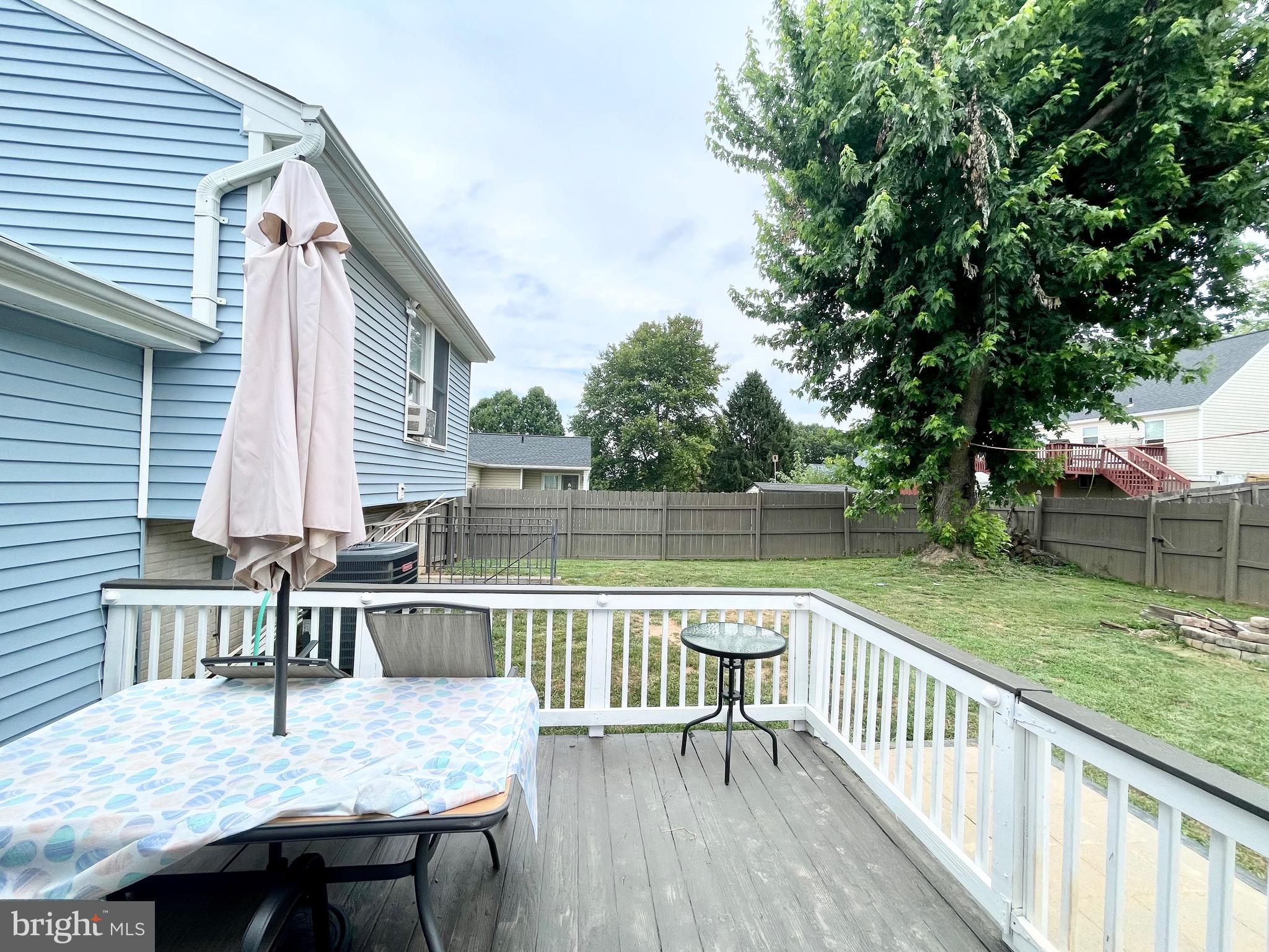 MT AIRY VILLAGE - Residential