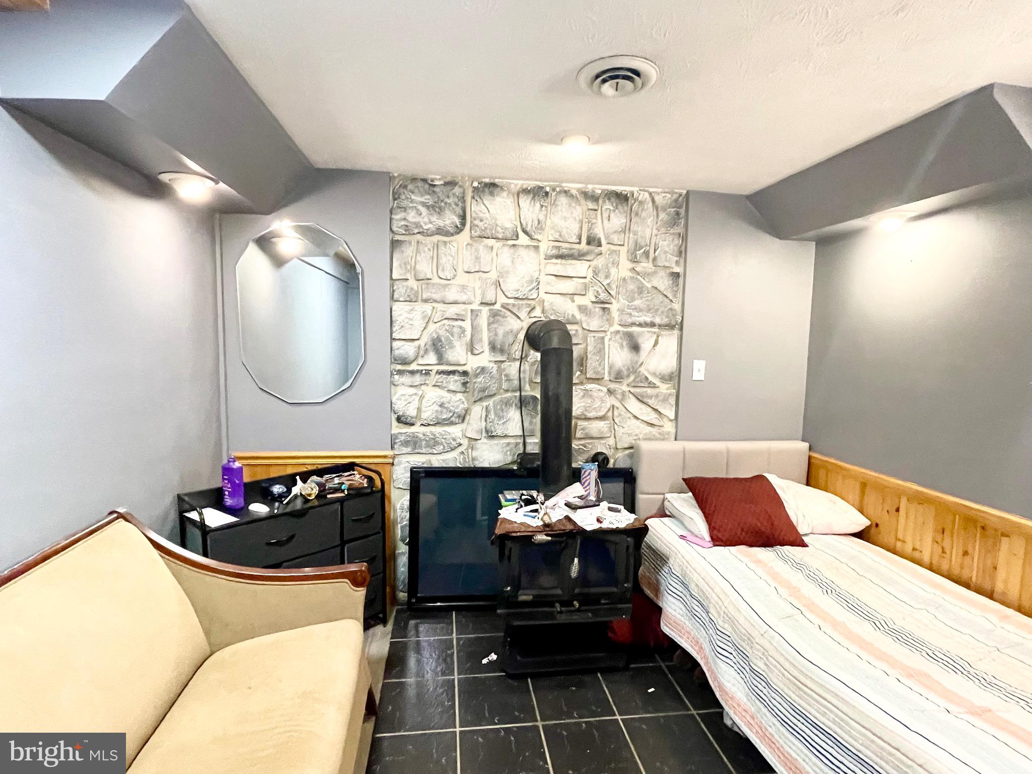 MT AIRY VILLAGE - Residential