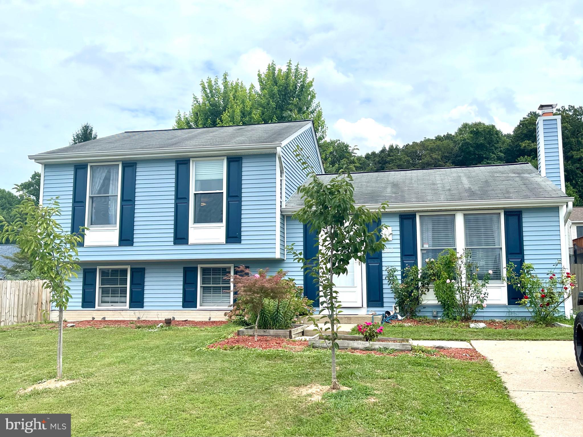 MT AIRY VILLAGE - Residential