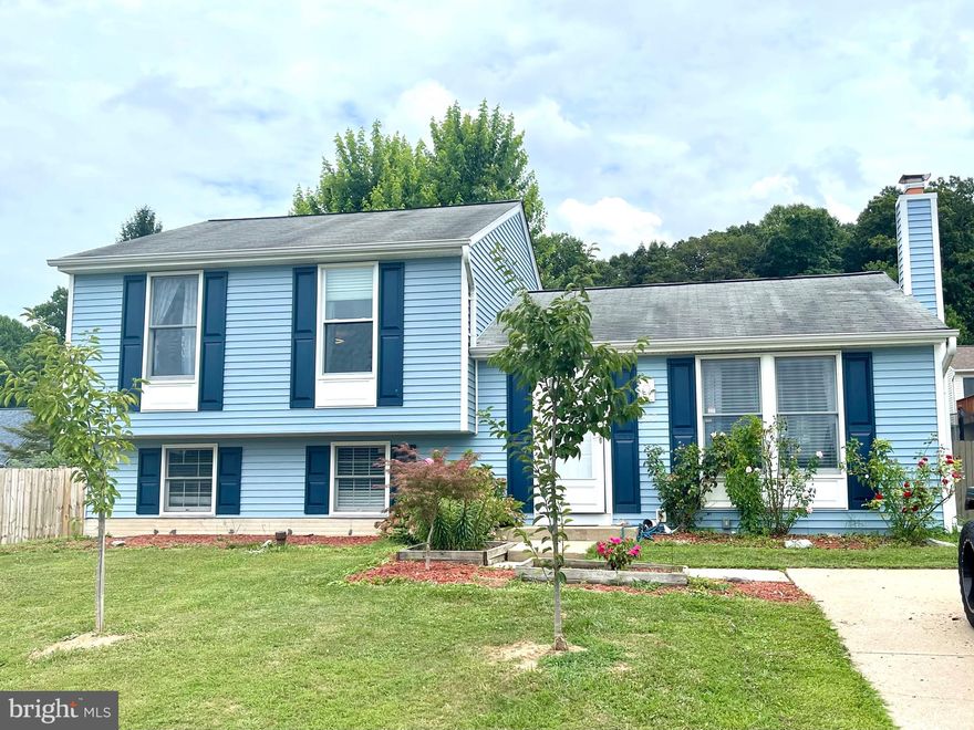 Welcome to this 4 level home located within walking distance to  Downtown Mt Airy.   This well kept home offers you an  open floor plan on the main level  where you will find the living room, kitchen/dining  room with access  to  a covered  porch/deck  facing the rear fenced yard, great for entertainment.  Steps up there are 3  bedrooms and a full bath,  spacious bright and sunny family room and  a full bathroom on the first lower level with access to the laundry area and walk out to the back yard. The fully finished lower 4th level  is big enough for 3 other rooms. Newer  kitchen counter tops, dishwasher and recent refinished hardwood floors.