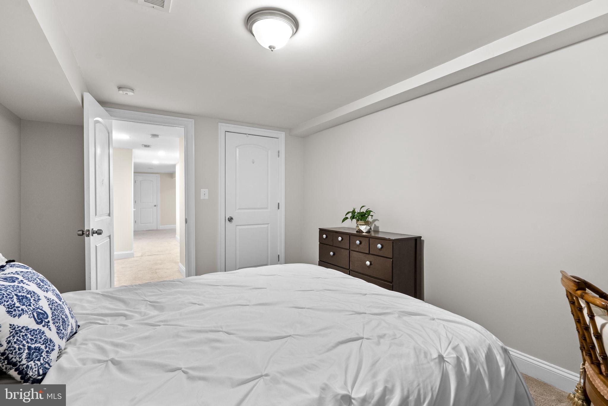 HILLWOOD - Residential