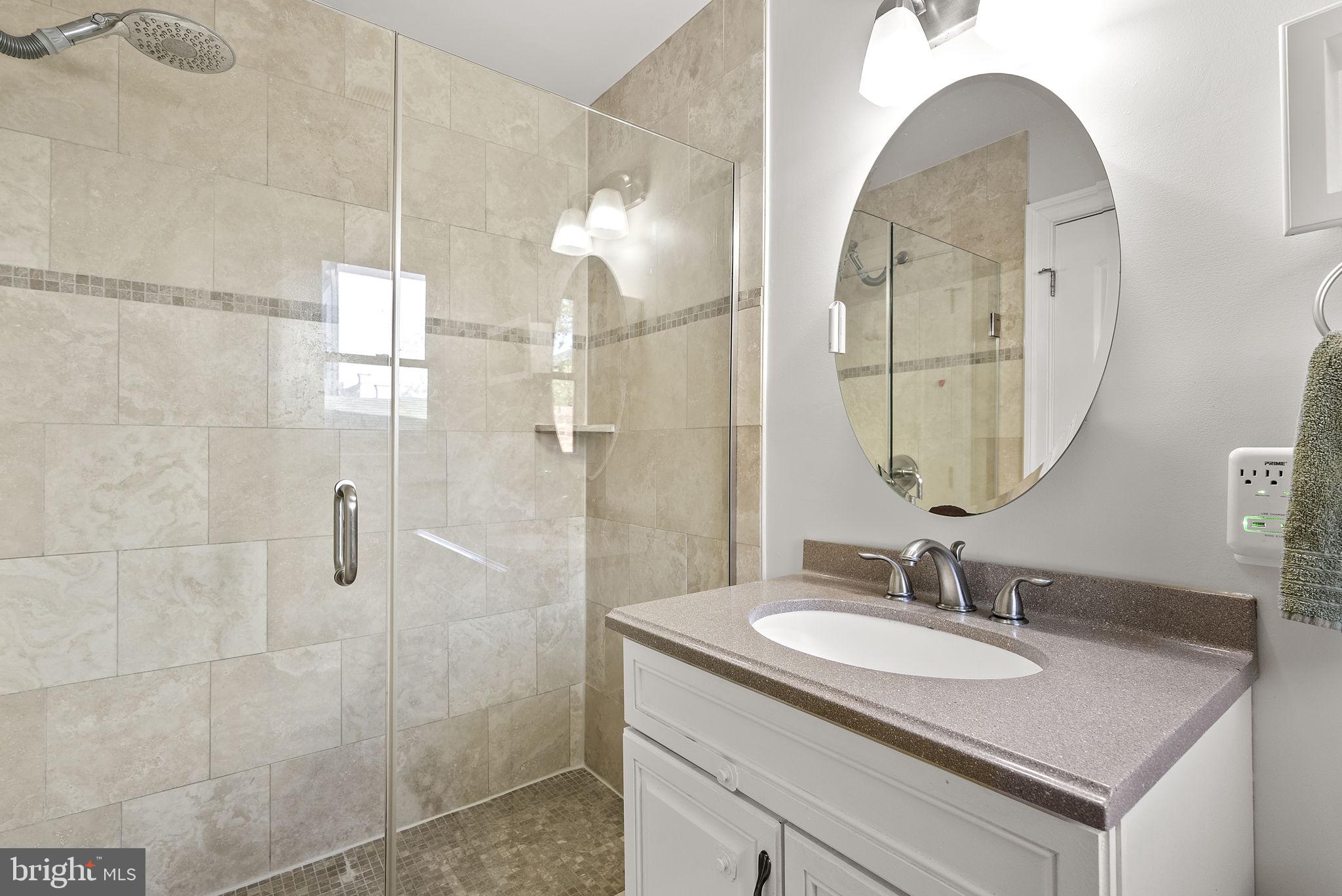 HILLWOOD - Residential