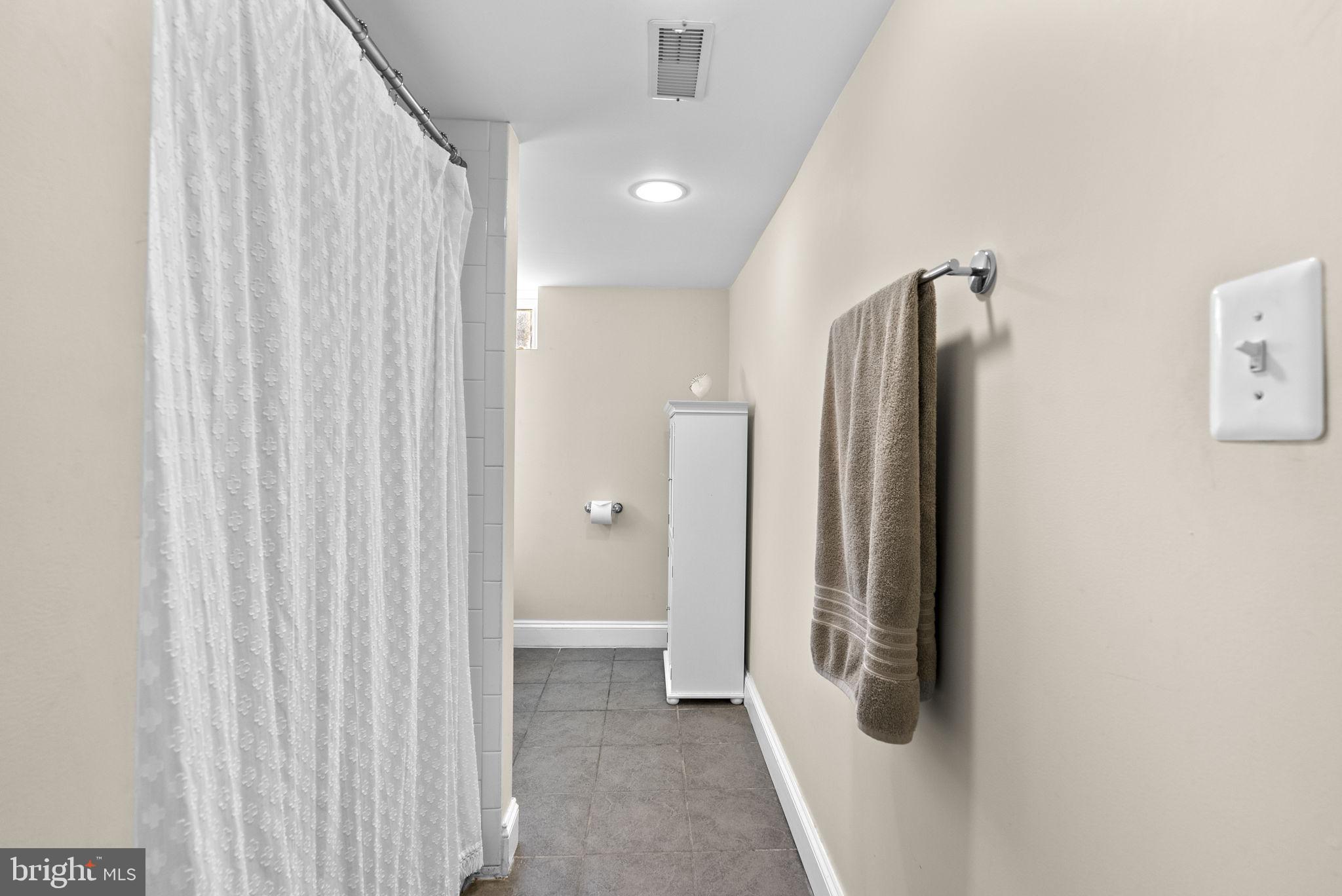 HILLWOOD - Residential