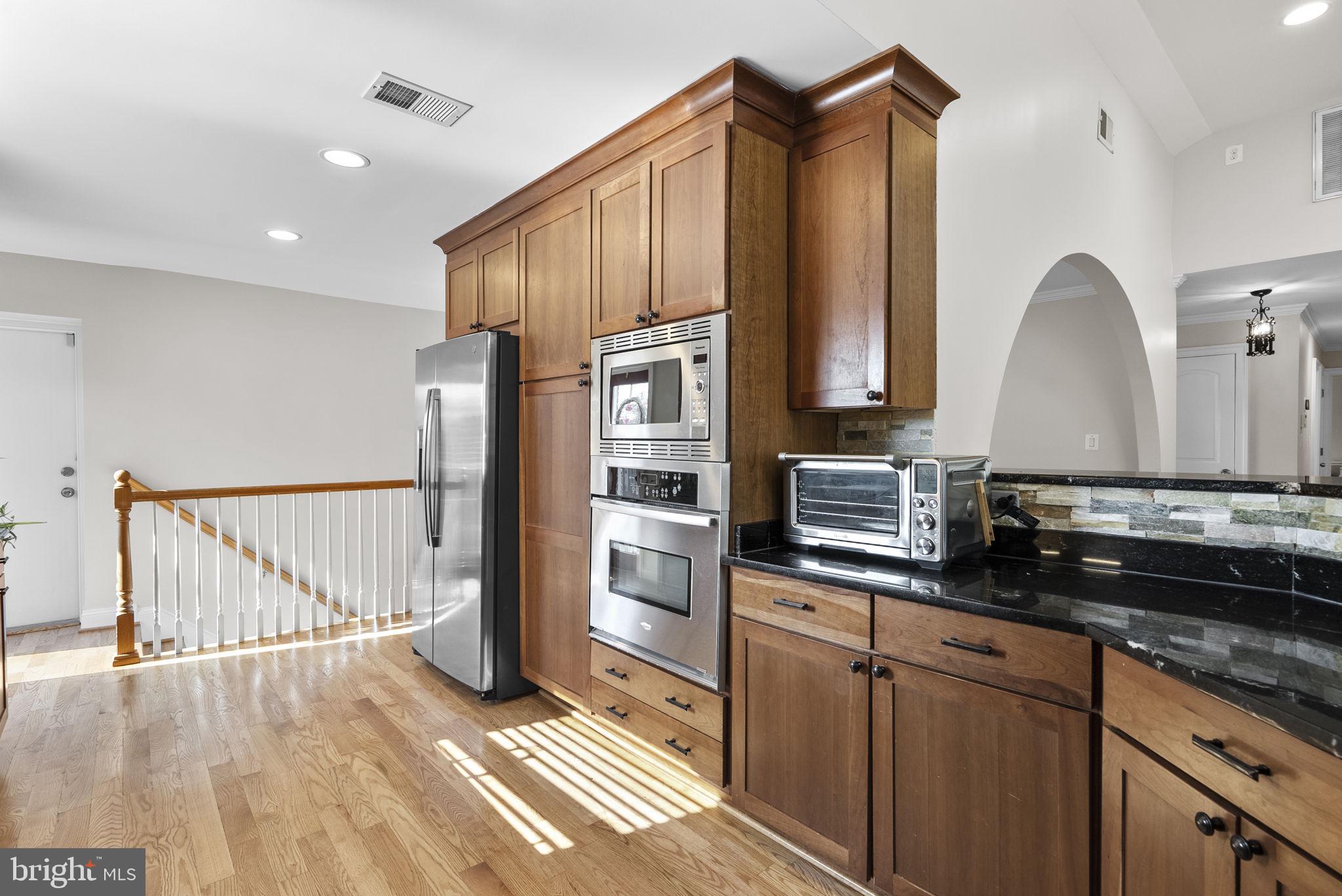 HILLWOOD - Residential