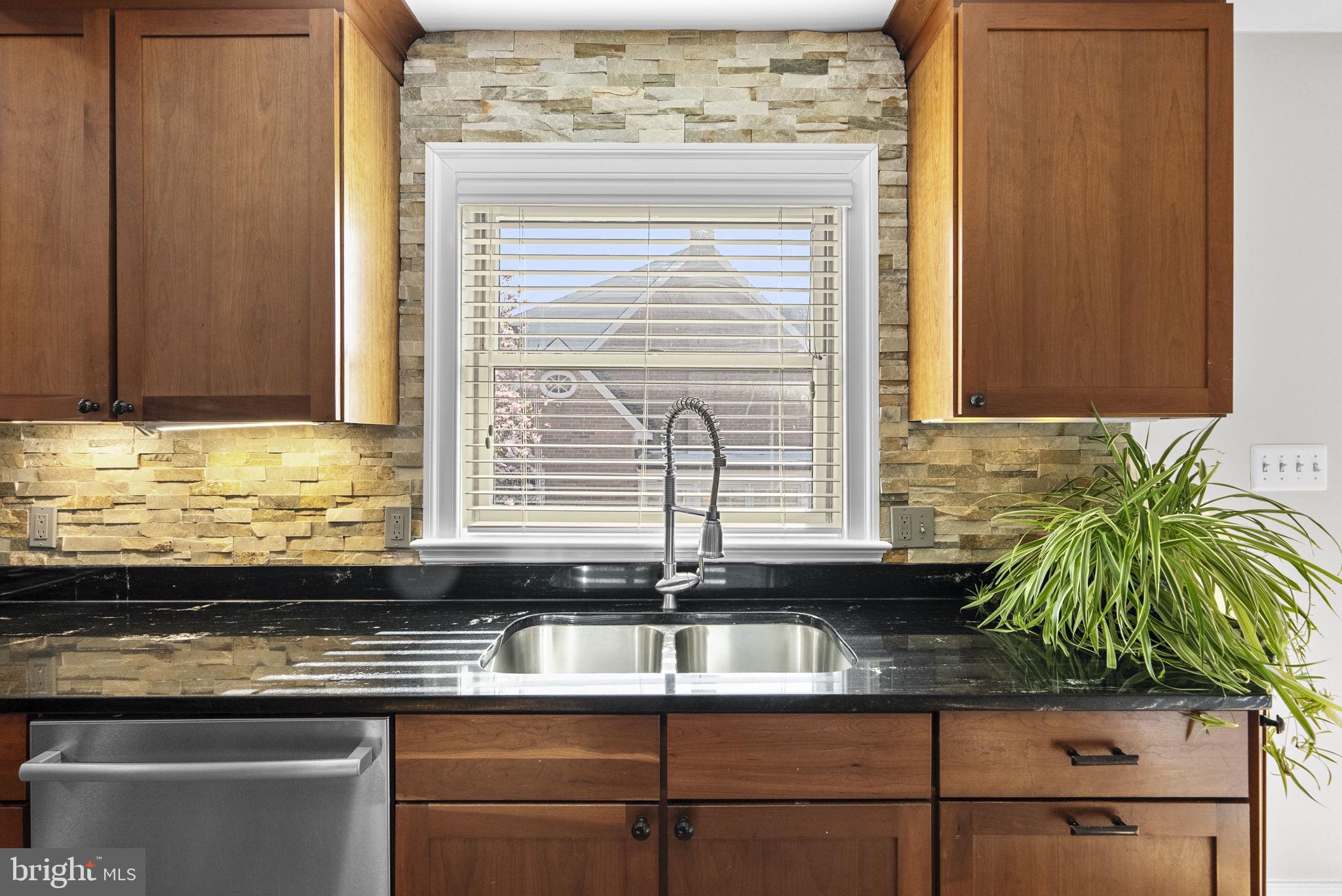 HILLWOOD - Residential