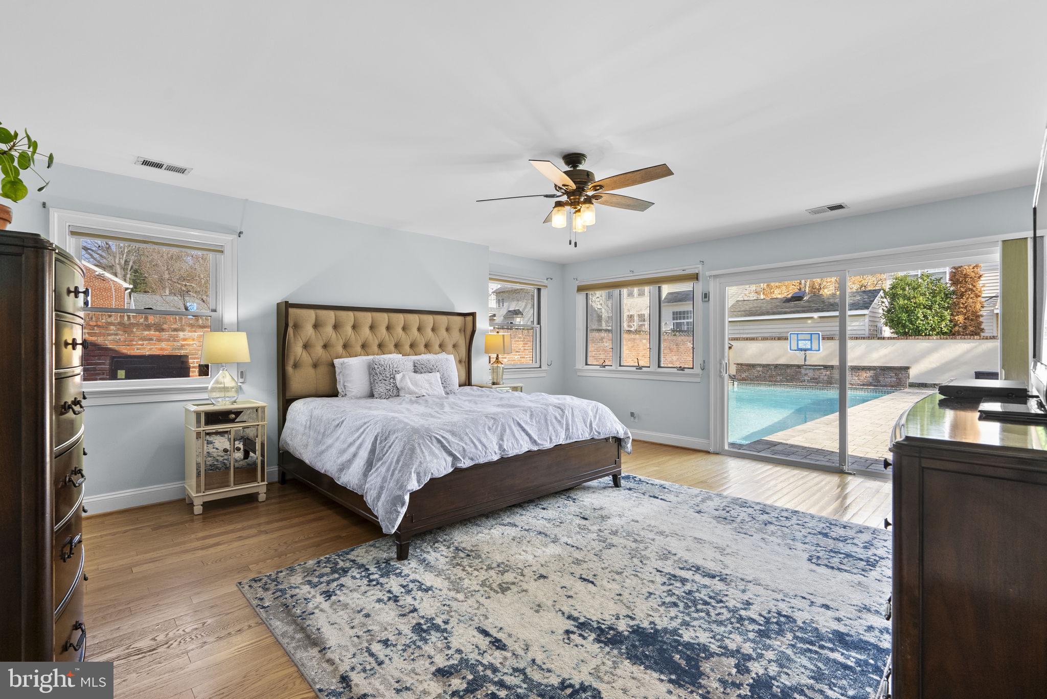 HILLWOOD - Residential