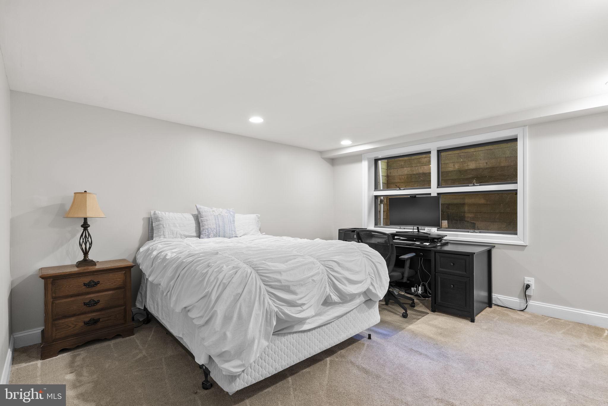 HILLWOOD - Residential