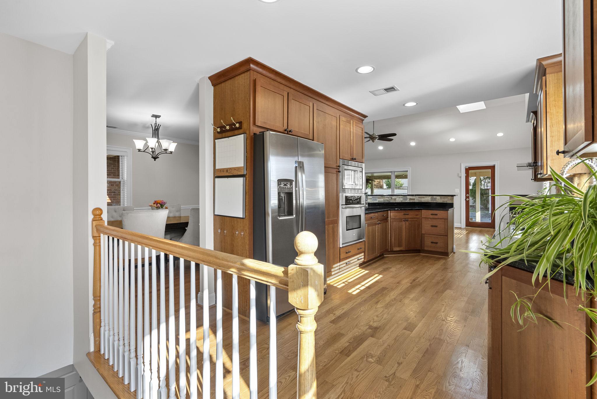 HILLWOOD - Residential