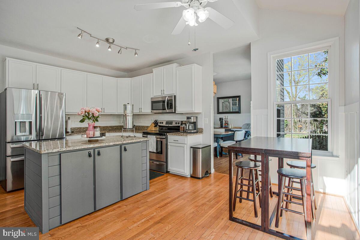 BAYVIEW HILLS - Residential