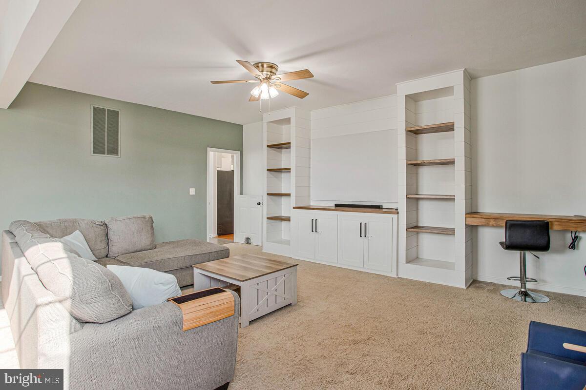 BAYVIEW HILLS - Residential