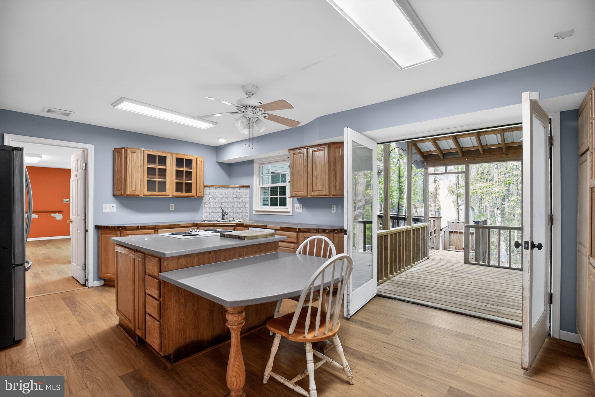 507 CHESTNUT COURT