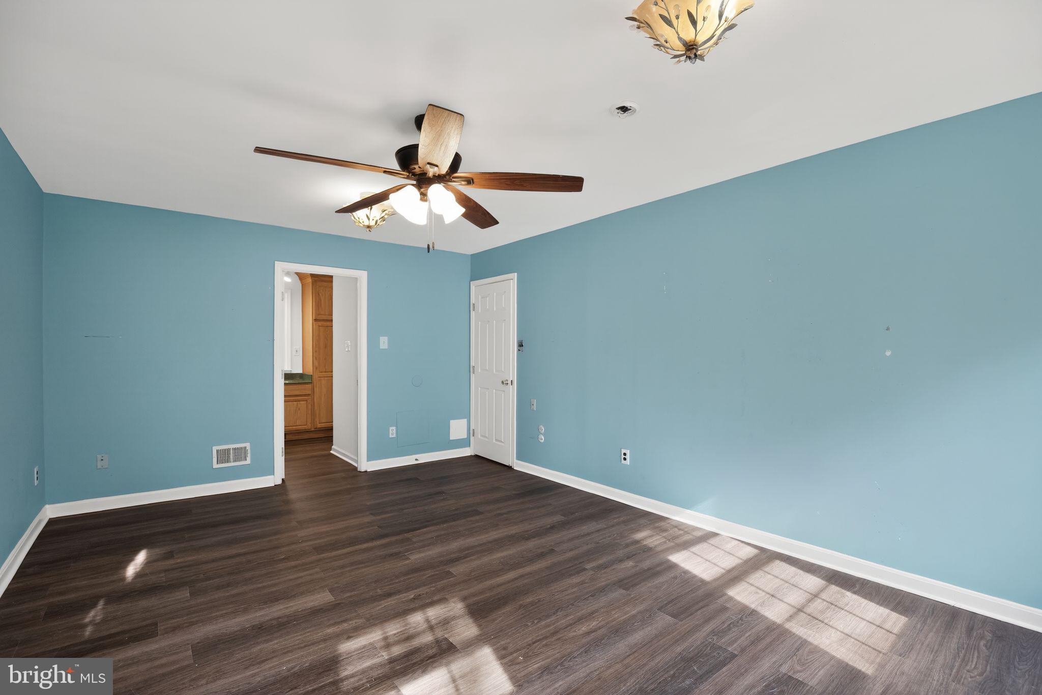 CLARKS RUN - Residential