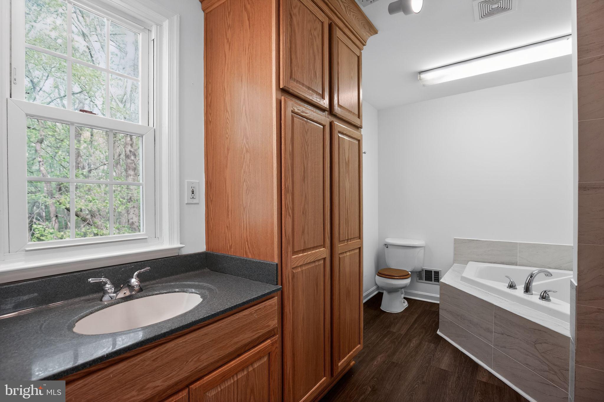 CLARKS RUN - Residential