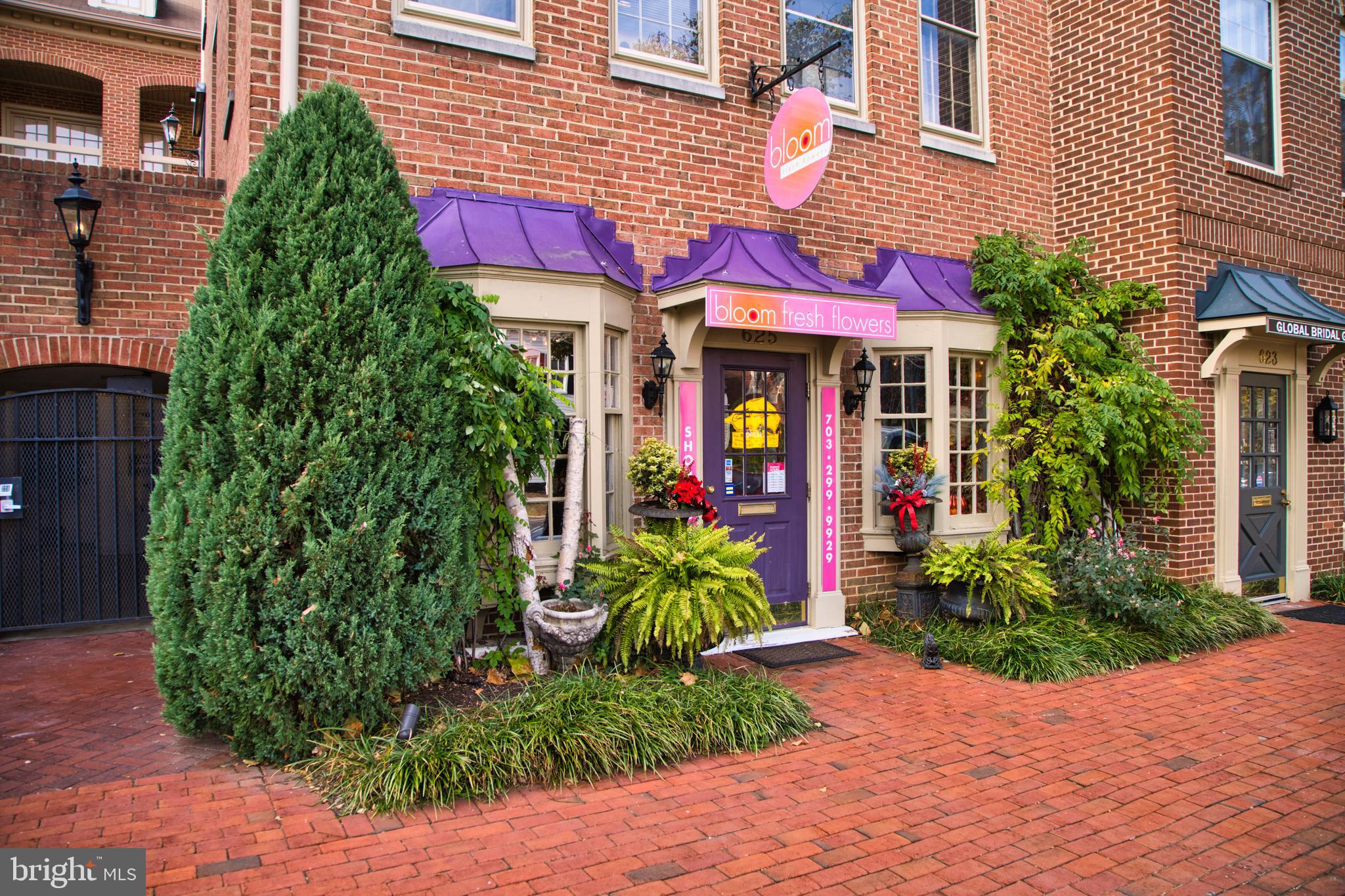 BEARINGS SOUTH - Residential