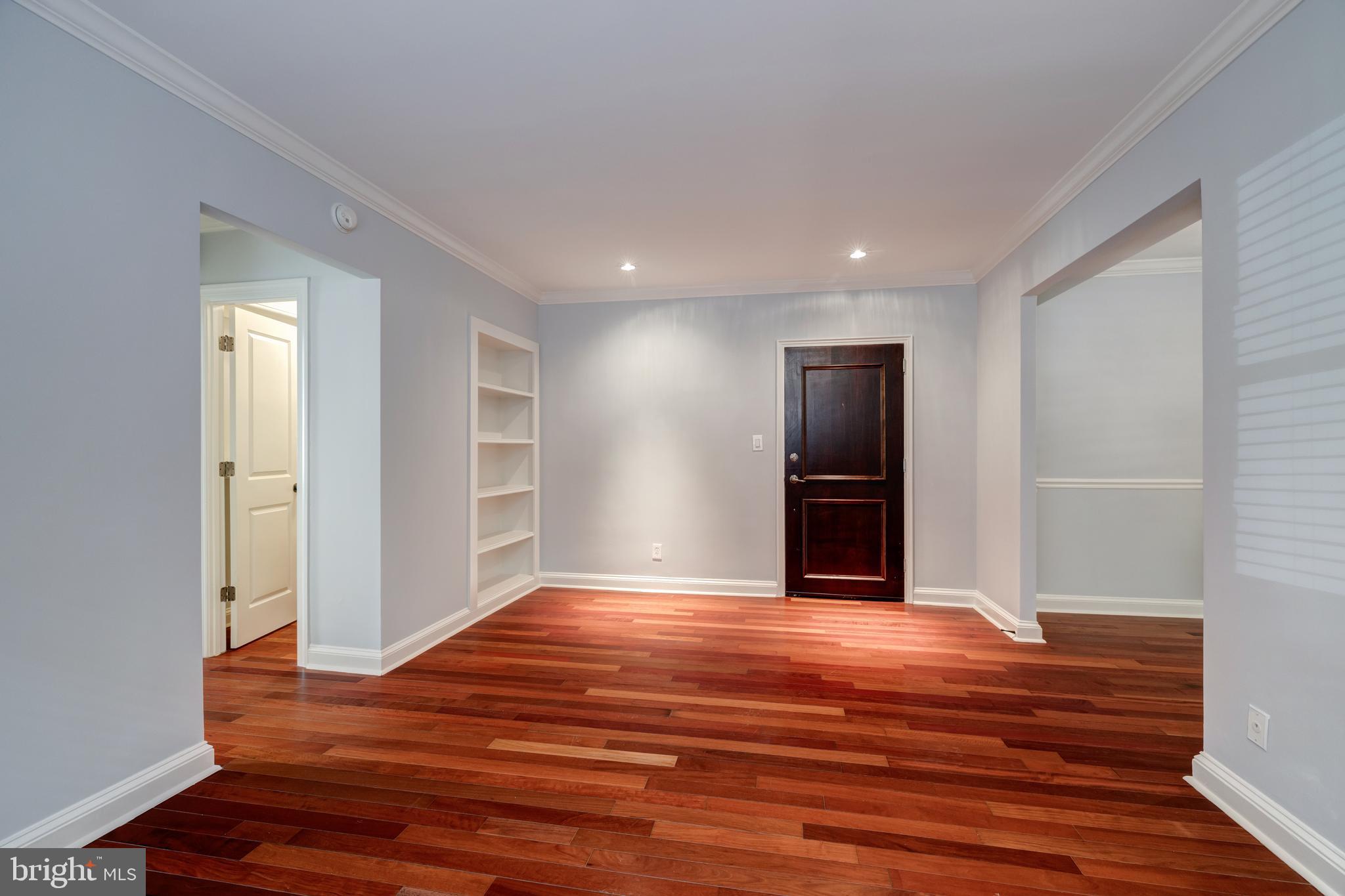 BEARINGS SOUTH - Residential