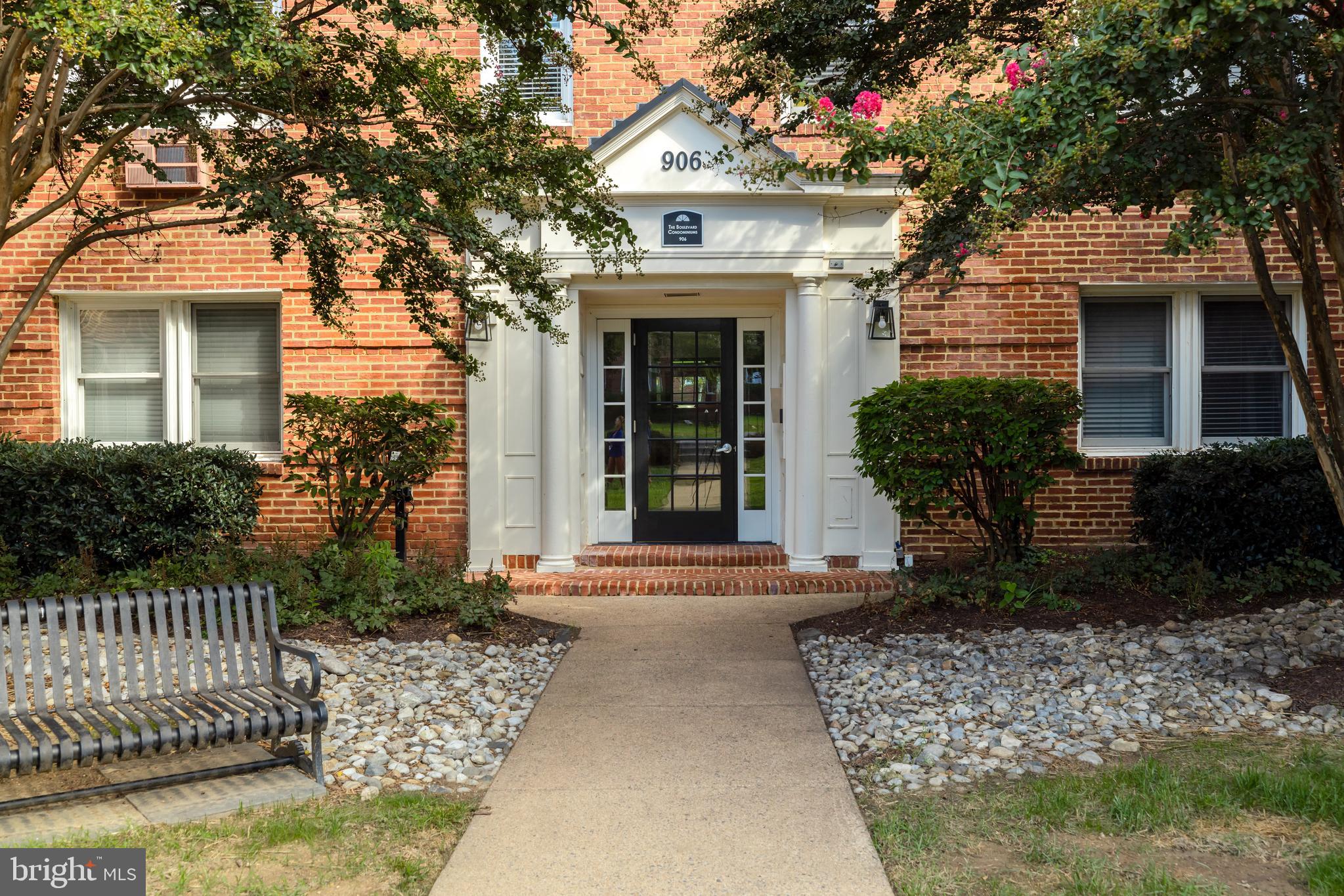 BEARINGS SOUTH - Residential