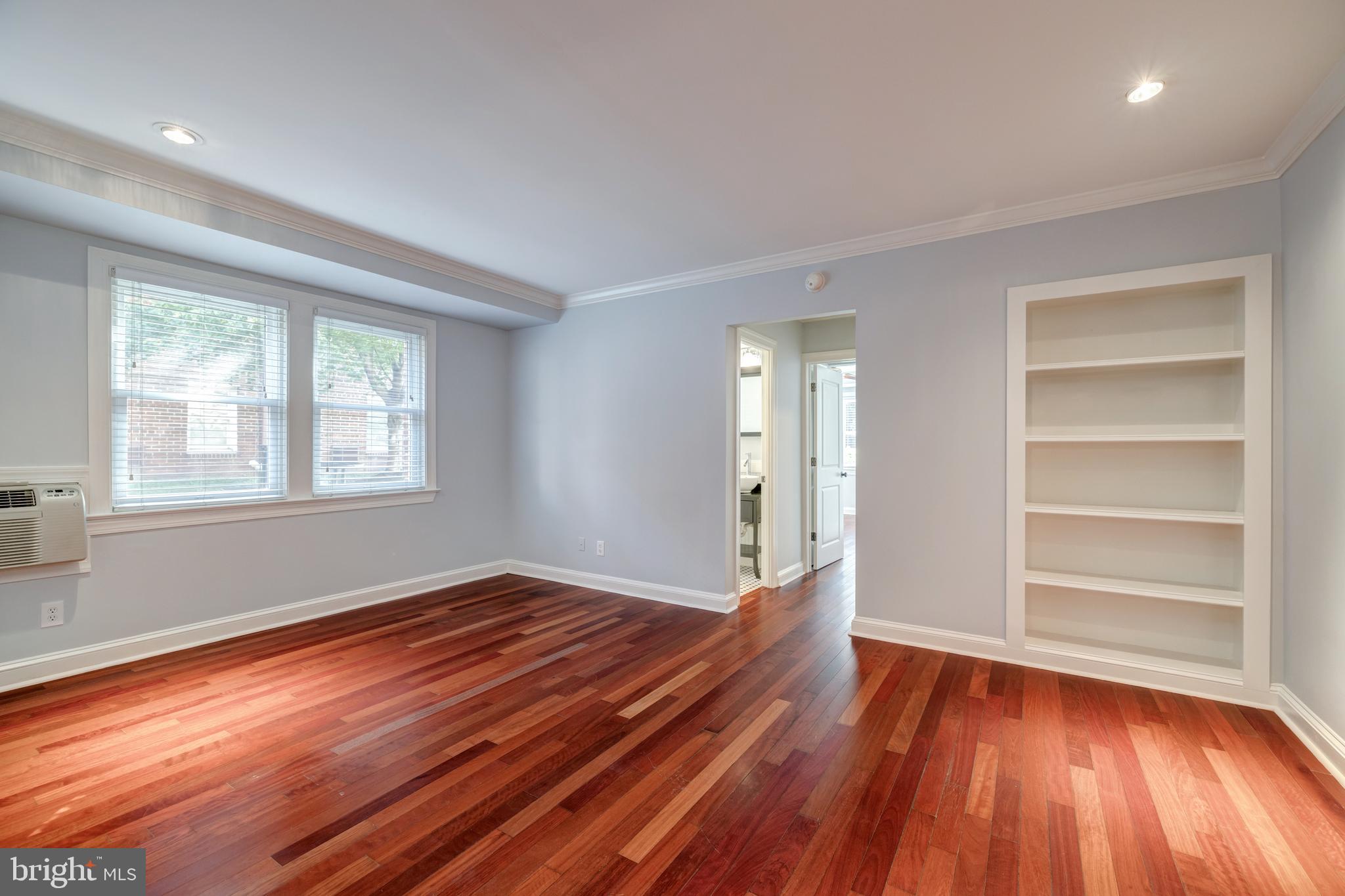 BEARINGS SOUTH - Residential