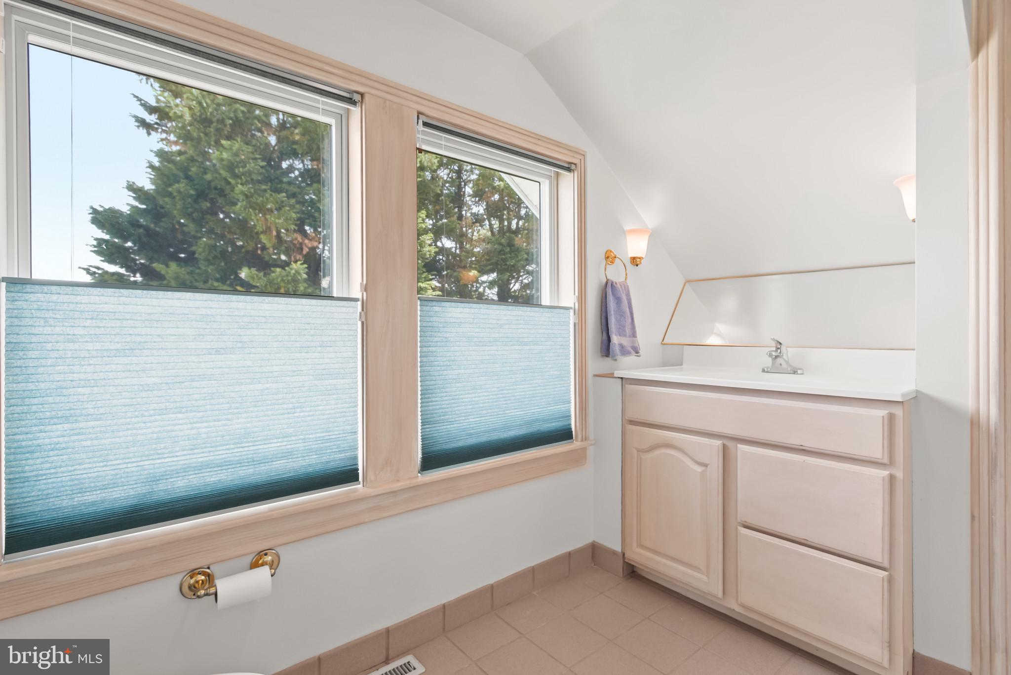 ROCKAWAY BEACH - Residential