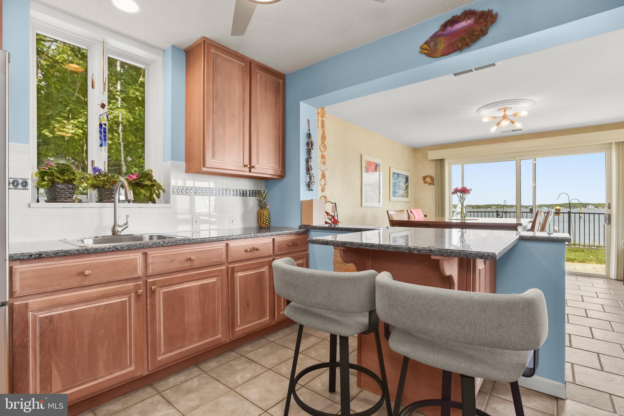 ROCKAWAY BEACH - Residential