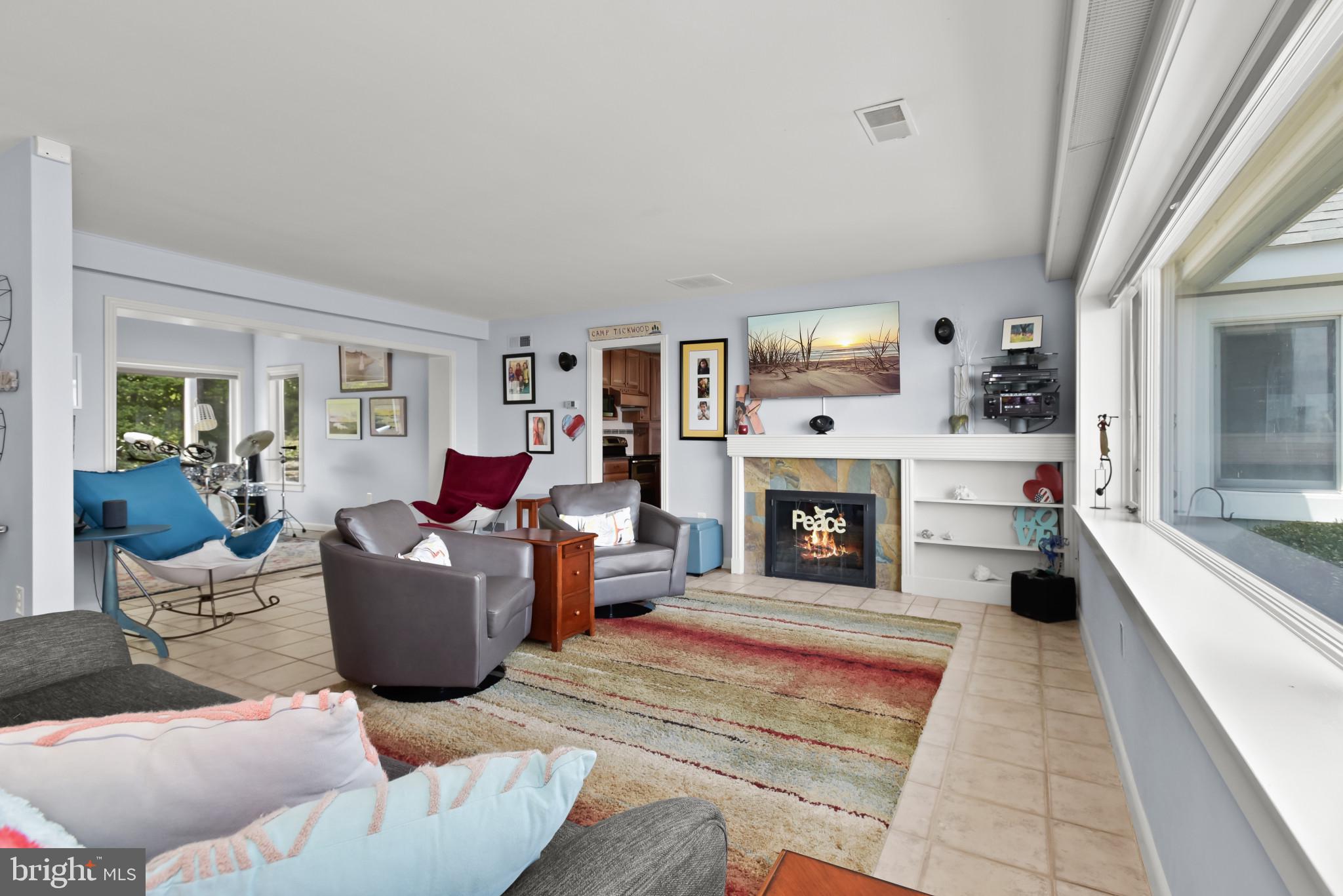 ROCKAWAY BEACH - Residential